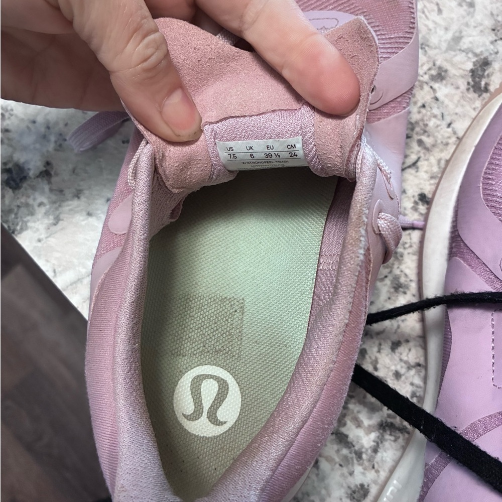 Women’s Mauve Athletic Lace-Up Sneakers Lululemon - Picture 4 of 4